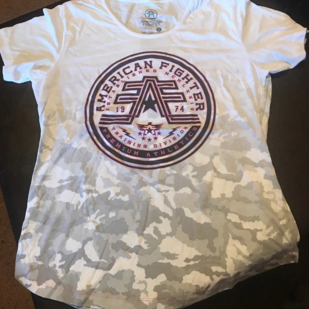 American Fighter Shirt NEW size large